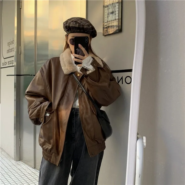 2020 Autumn New Retro Zipper Loose Fur Leather Jacket Long Sleeve for Warmth Black Brown
2020 Autumn New Retro Zipper Loose Fur Leather Jacket Long Sleeve for Warmth Black Brown