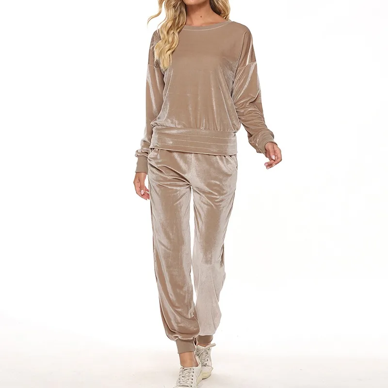 Pajama Women Winter 2021 Gold Velvet 2 Pieces Pajamas Set Autumn Tracksuit Homewear Long Sleeves Women Warm Nightwear Loungewear
Pajama Women Winter 2021 Gold Velvet 2 Pieces Pajamas Set Autumn Tracksuit Homewear Long Sleeves Women Warm Nightwear Loungewear