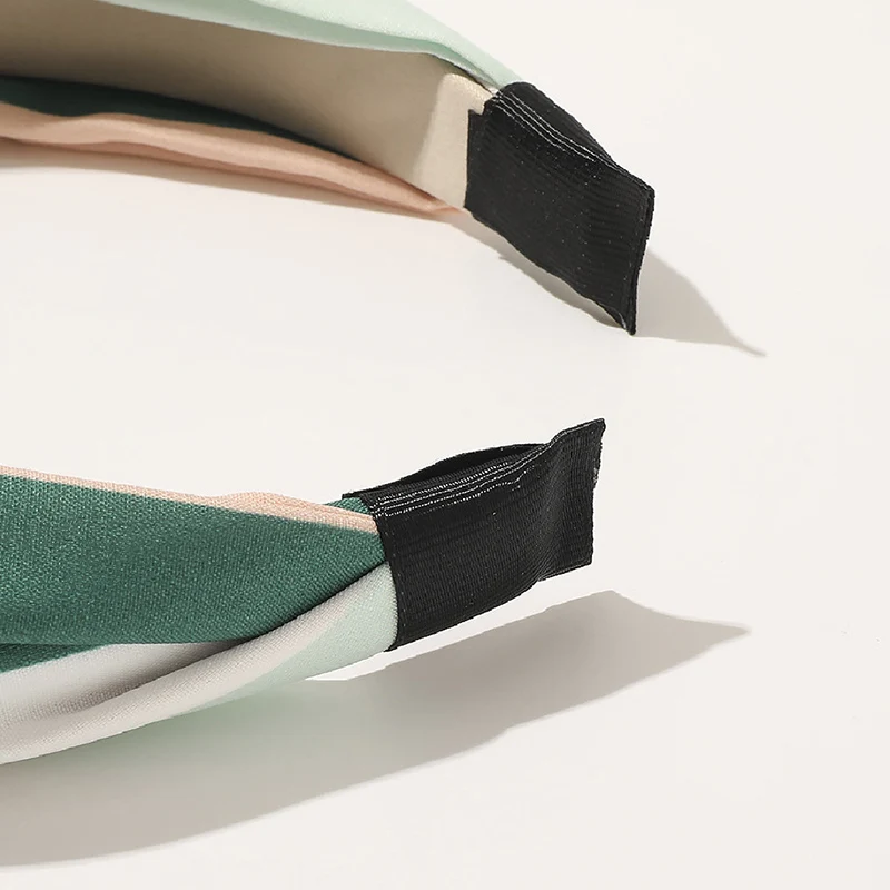 Fashion Cross Knot Hair Hoop Classic Striped Headband Turban Girls Wide Side Fabric Head Hoop Headwear Hair Accessories
Fashion Cross Knot Hair Hoop Classic Striped Headband Turban Girls Wide Side Fabric Head Hoop Headwear Hair Accessories