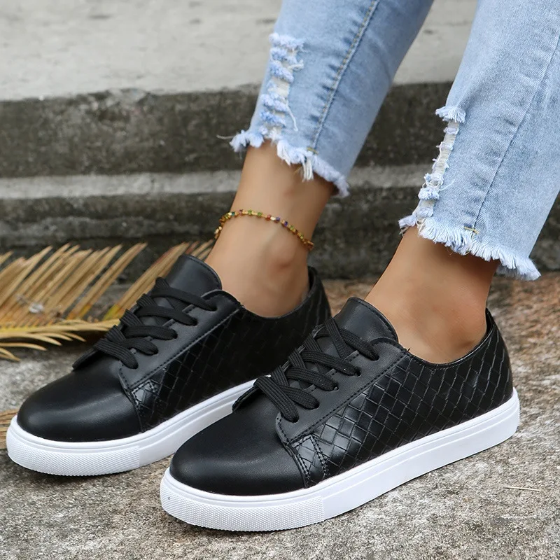 Fashion Flats Sneakers Women Casual Vulcanized Shoes Lace-up Sneakers Women Walking Trainers Big Size 42 Chunky Platform Shoes
Fashion Flats Sneakers Women Casual Vulcanized Shoes Lace-up Sneakers Women Walking Trainers Big Size 42 Chunky Platform Shoes