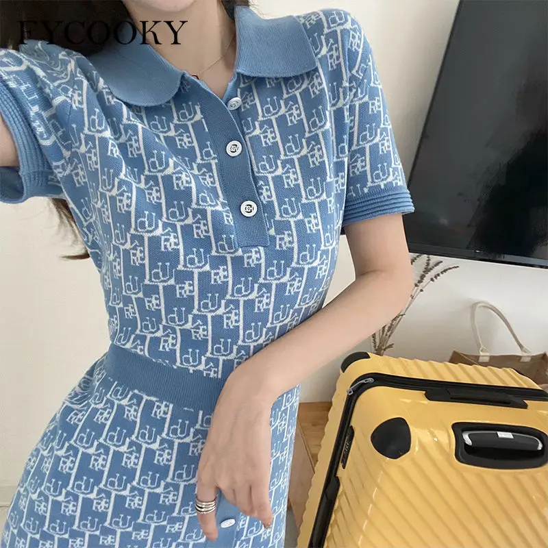French Office Ladies Knitted Dress Women Retro Print Slim Blue Polo Dress 2021 New Summer Plus Size Clothing for Women
French Office Ladies Knitted Dress Women Retro Print Slim Blue Polo Dress 2021 New Summer Plus Size Clothing for Women