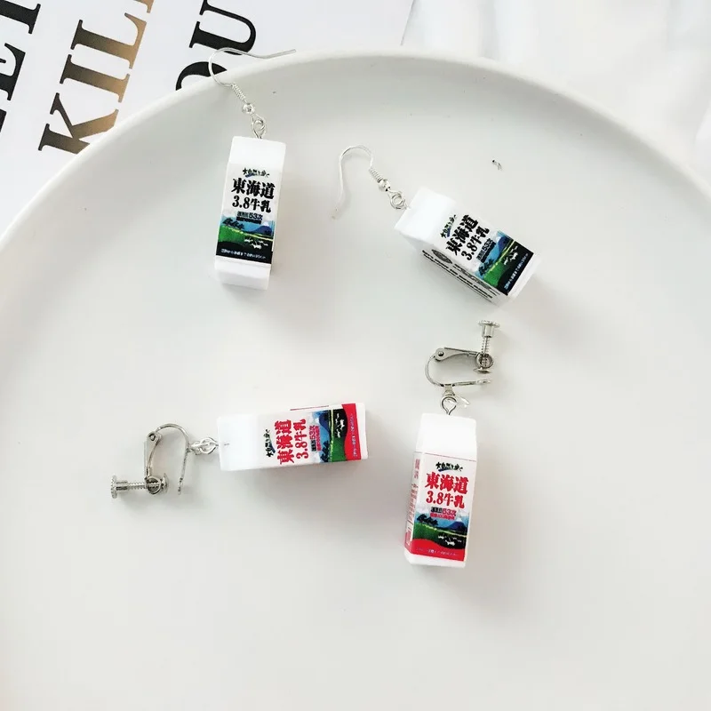 Creative Cute Milk Bottle Resin Earrings for Women 2021 New Trendy Fashion Jewelry Fine Female Party Jewellery Gift Wholesale
Creative Cute Milk Bottle Resin Earrings for Women 2021 New Trendy Fashion Jewelry Fine Female Party Jewellery Gift Wholesale