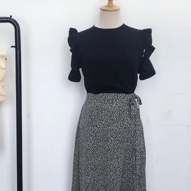 Simple Strapless Solid Slim Pullover Chic Ruffles Design O Neck Knit Tops Women Summer Candy Color All Match Elegant Tshirts
Simple Strapless Solid Slim Pullover Chic Ruffles Design O Neck Knit Tops Women Summer Candy Color All Match Elegant Tshirts