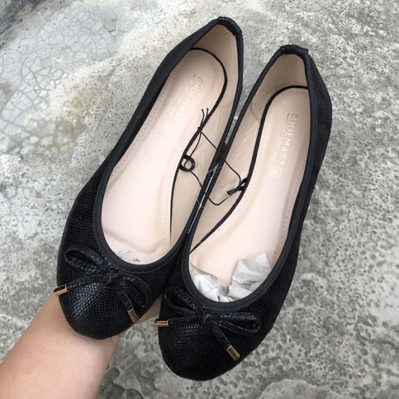 2021 spring new shallow shoes bow patent leather flat shoes women's single lattice Pu bow flat shoes women's casual shoes
2021 spring new shallow shoes bow patent leather flat shoes women's single lattice Pu bow flat shoes women's casual shoes