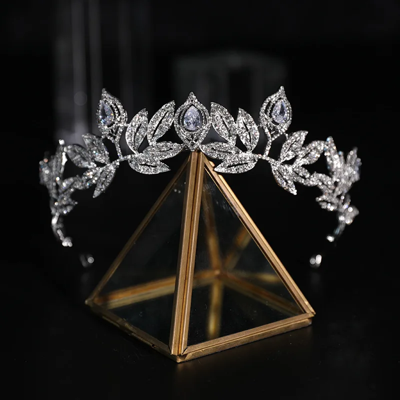 2021 Retro Luxury Bridal Hairband Headband Baroque Crystal Headdress Women Hairband Prom Girl Wedding Hair Accessories Headband
2021 Retro Luxury Bridal Hairband Headband Baroque Crystal Headdress Women Hairband Prom Girl Wedding Hair Accessories Headband