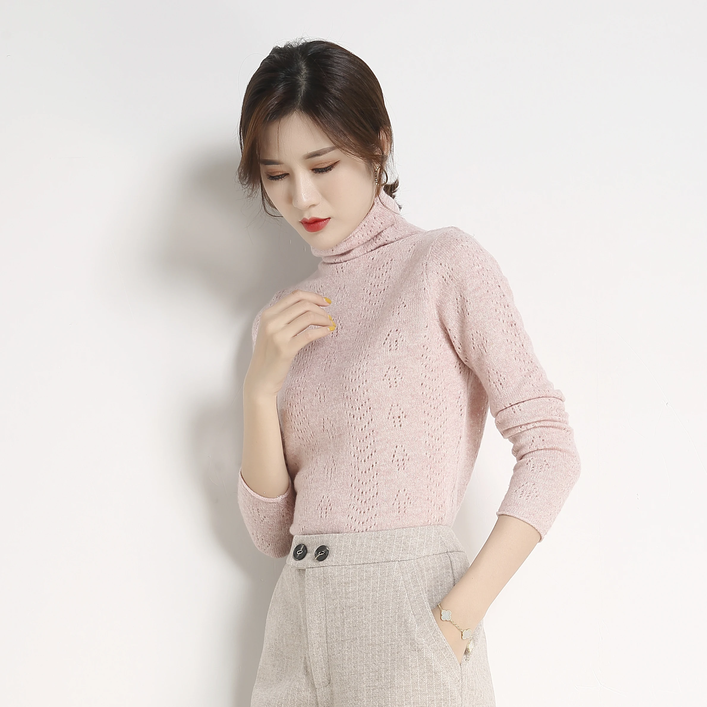 Women Spring Autumn Pure 100% Cashmere Turtleneck Soft SlimThin Sweater High Collar Pullover Free Shipping
Women Spring Autumn Pure 100% Cashmere Turtleneck Soft SlimThin Sweater High Collar Pullover Free Shipping