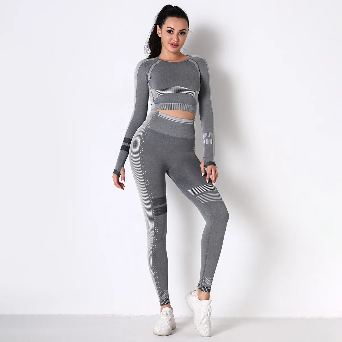 Seamless knitted tight-fitting sports running fitness yoga wear breathable long-sleeved yoga suit women's pants women's yoga pan 
Seamless knitted tight-fitting sports running fitness yoga wear breathable long-sleeved yoga suit women's pants women's yoga pan