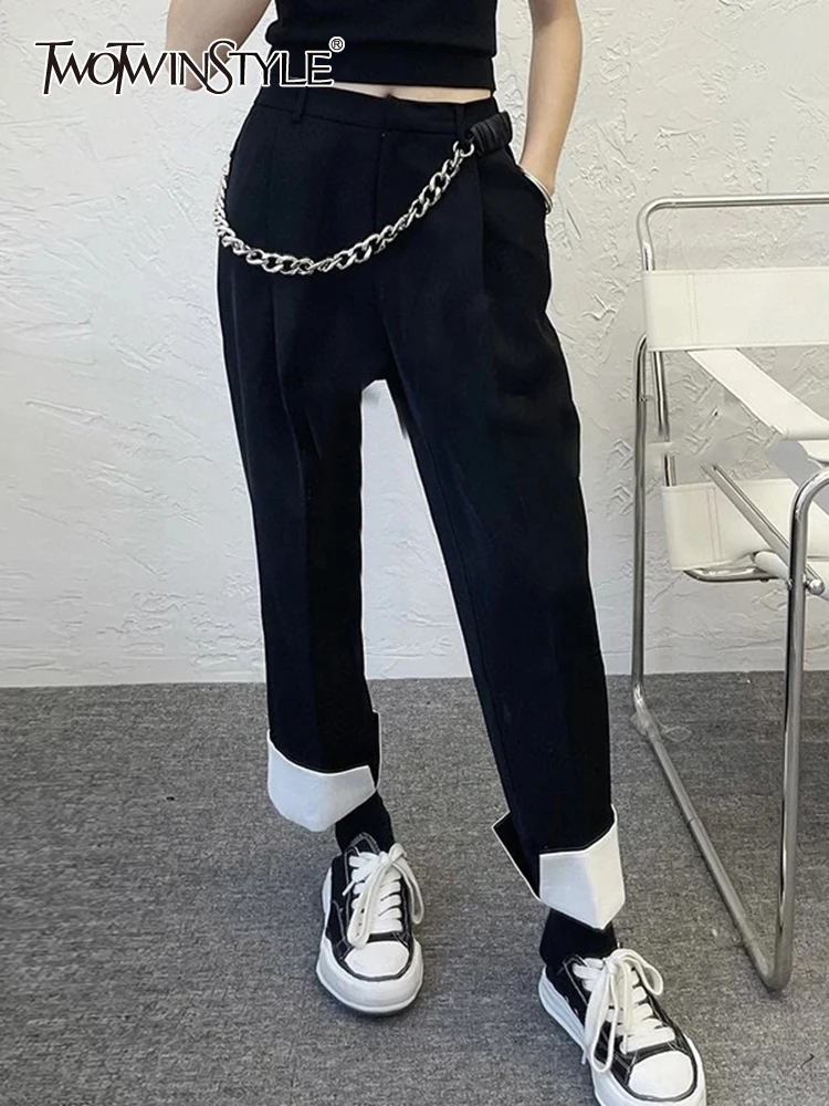 TWOTWINSTYLE Casual Patchwork Chain Loose Colorblock Pants For Women High Waist Fashion Trousers Female 2021 Autumn Style New
TWOTWINSTYLE Casual Patchwork Chain Loose Colorblock Pants For Women High Waist Fashion Trousers Female 2021 Autumn Style New