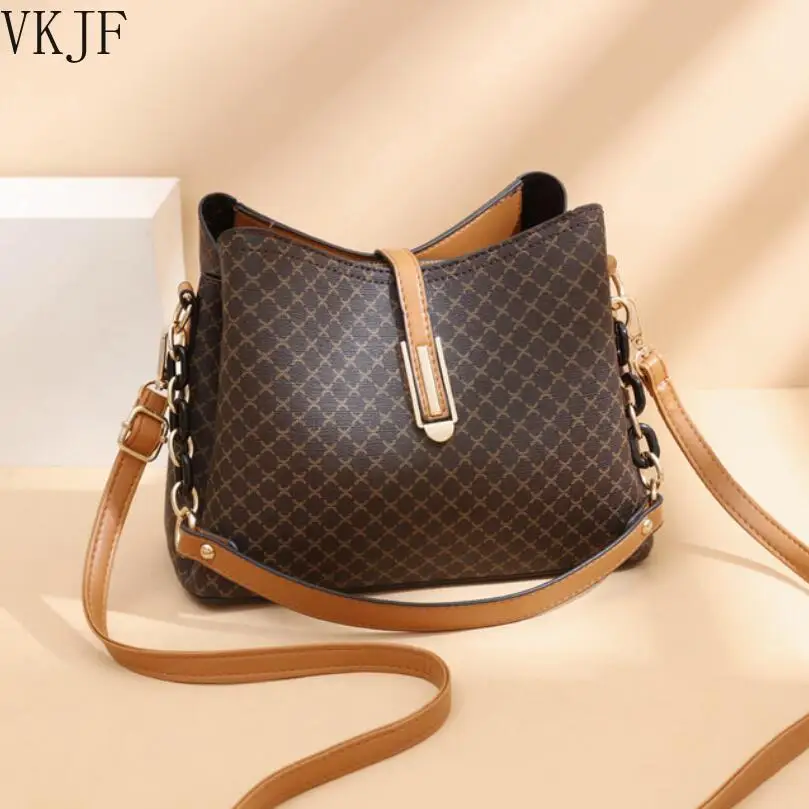 New Fashion Bucket Bag Female Designer Shoulder Bag Large-Capacity Womens Handbag Soft Leather Messenger Bag Lady Shopping Bags
New Fashion Bucket Bag Female Designer Shoulder Bag Large-Capacity Womens Handbag Soft Leather Messenger Bag Lady Shopping Bags