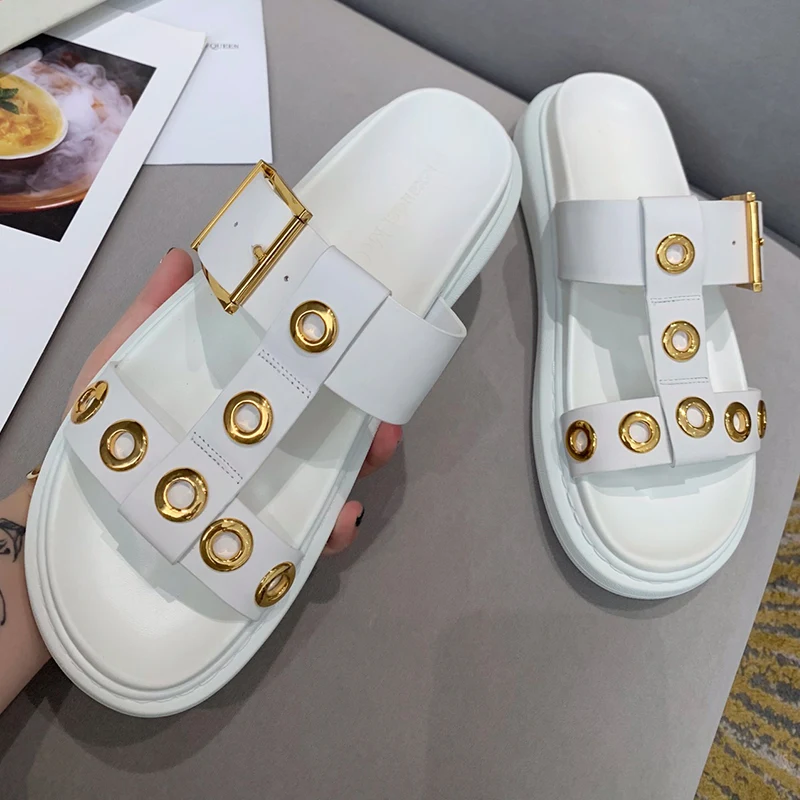 British starbagMCQ counter new flat bottom slippers with rivets, top grade cowhide, comfortable star, same type of women's shoes
British starbagMCQ counter new flat bottom slippers with rivets, top grade cowhide, comfortable star, same type of women's shoes