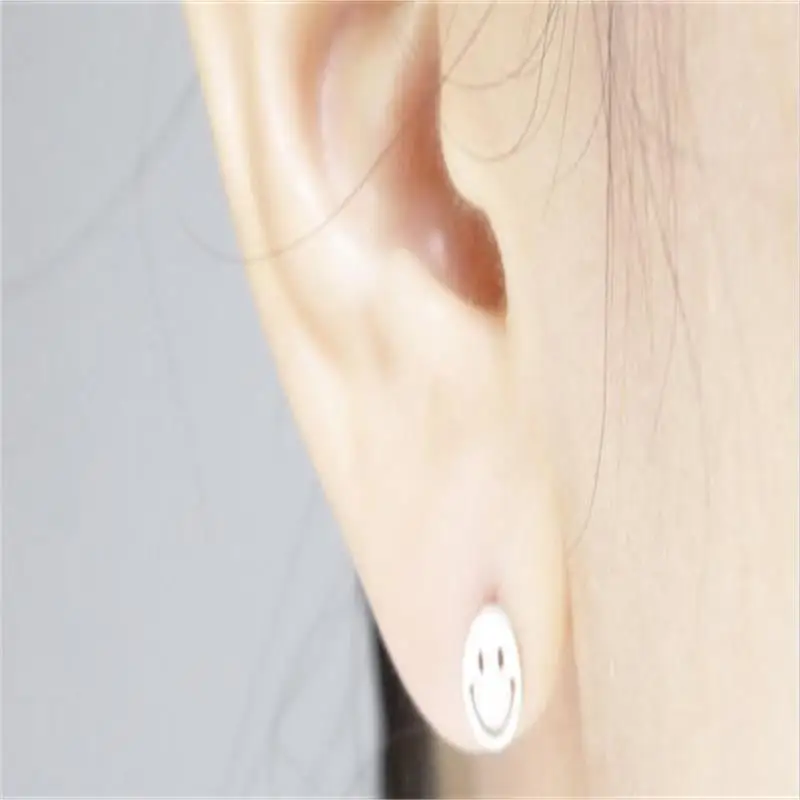 Fashion Smiling Face Stud Earrings Smile style Design Gold White Rose Three Color Optional Zinc alloy Material
Fashion Smiling Face Stud Earrings Smile style Design Gold White Rose Three Color Optional Zinc alloy Material