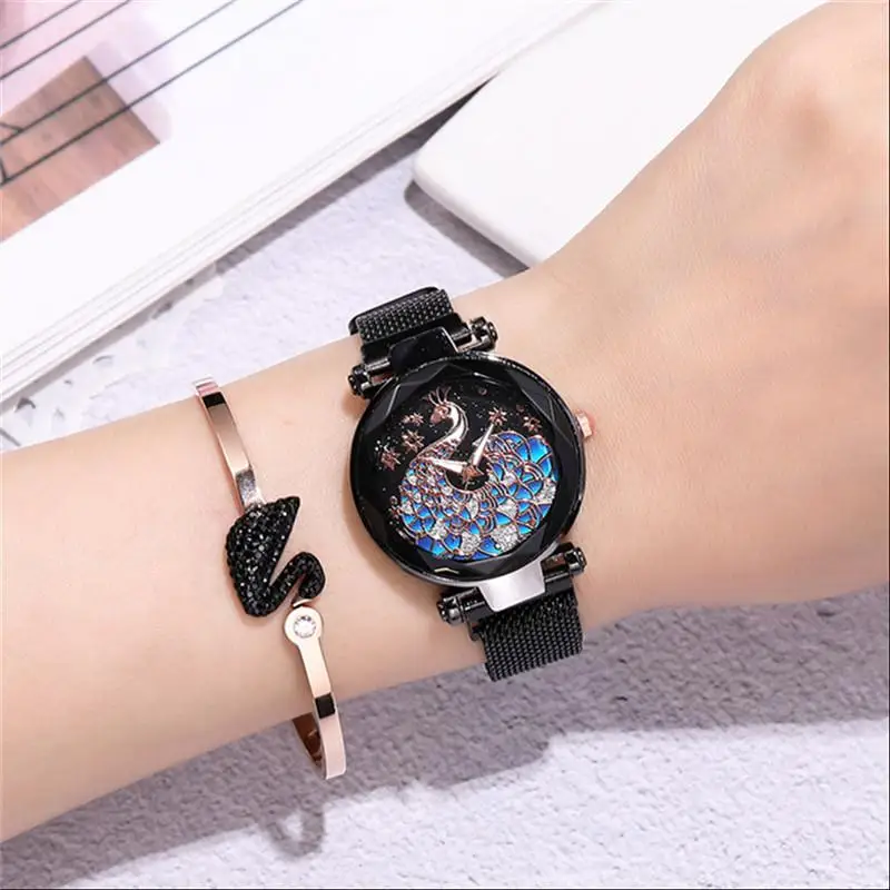 Luxury Women Watches Magnetic Peacock Female Clock Quartz Wristwatch Fashion Ladies Wrist Watch Reloj Mujer Relogio Feminino
Luxury Women Watches Magnetic Peacock Female Clock Quartz Wristwatch Fashion Ladies Wrist Watch Reloj Mujer Relogio Feminino