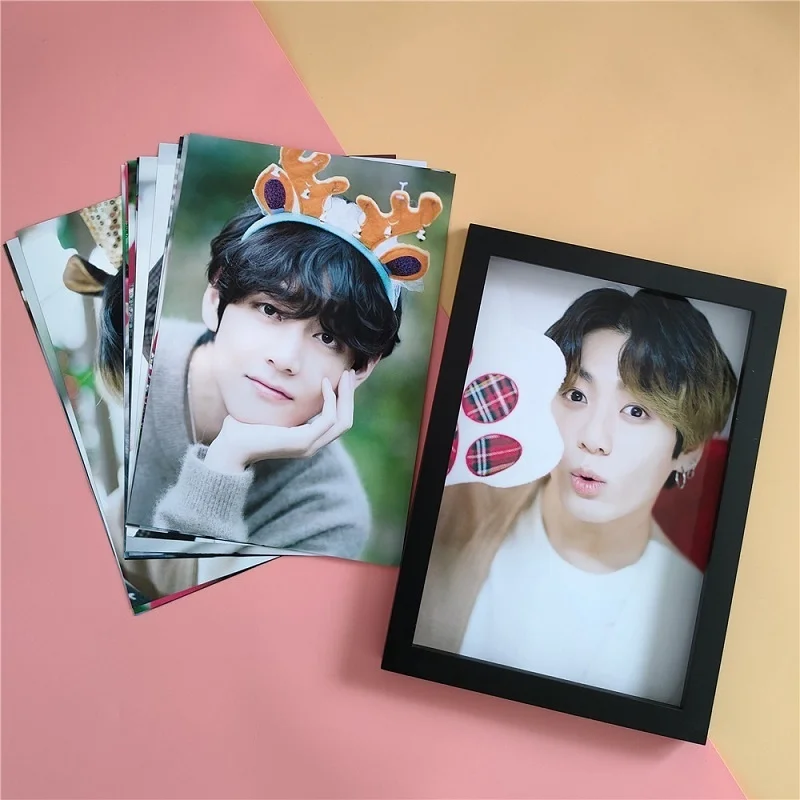 KPOP Рождественский фото постер Bangtan Boys фото с изображением Счастливого Рождества зимняя посылка распродажа
KPOP Рождественский фото постер Bangtan Boys фото с изображением Счастливого Рождества зимняя посылка распродажа