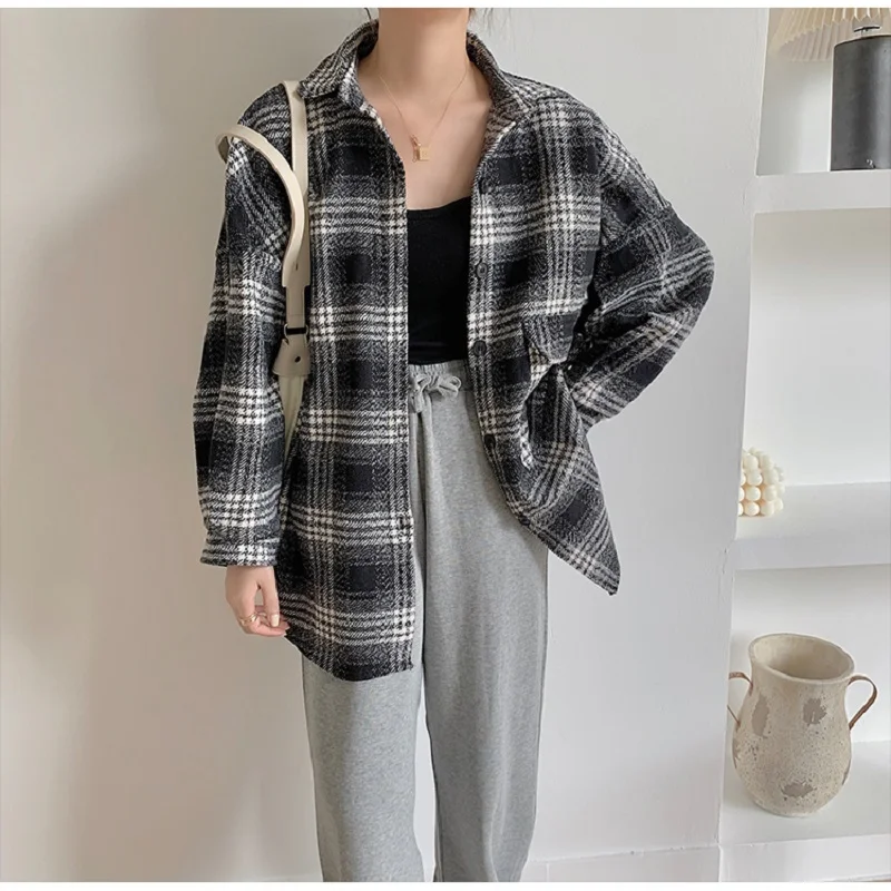 shirt warm female Plaid oversize shirt Long Sleeve New Lapel Fashion Tide Spring Autumn 2020
shirt warm female Plaid oversize shirt Long Sleeve New Lapel Fashion Tide Spring Autumn 2020