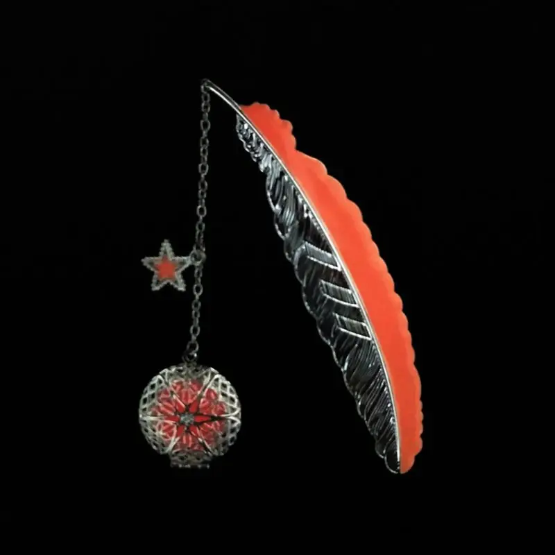 Metal Luminous Feather Angel Wings Bookmark Retro Moon Bookmark Fluorescent Big Five Stars Time Gem Exquisite Small Bookmarks 
Metal Luminous Feather Angel Wings Bookmark Retro Moon Bookmark Fluorescent Big Five Stars Time Gem Exquisite Small Bookmarks