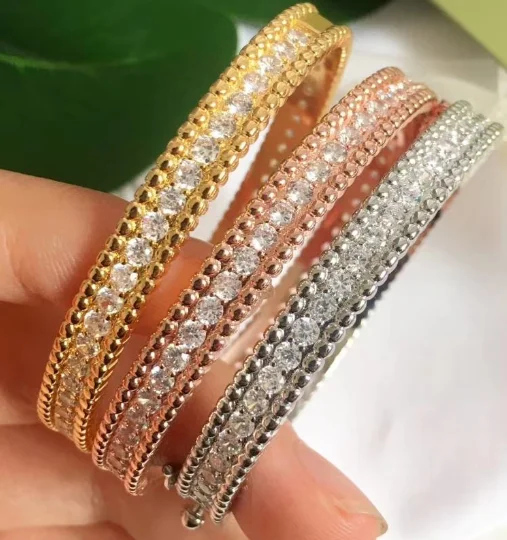 VCC15 925 Sterling Silver Wedding Pearl Zircon Necklace Earrings crystal lovers Bracelet
VCC15 925 Sterling Silver Wedding Pearl Zircon Necklace Earrings crystal lovers Bracelet