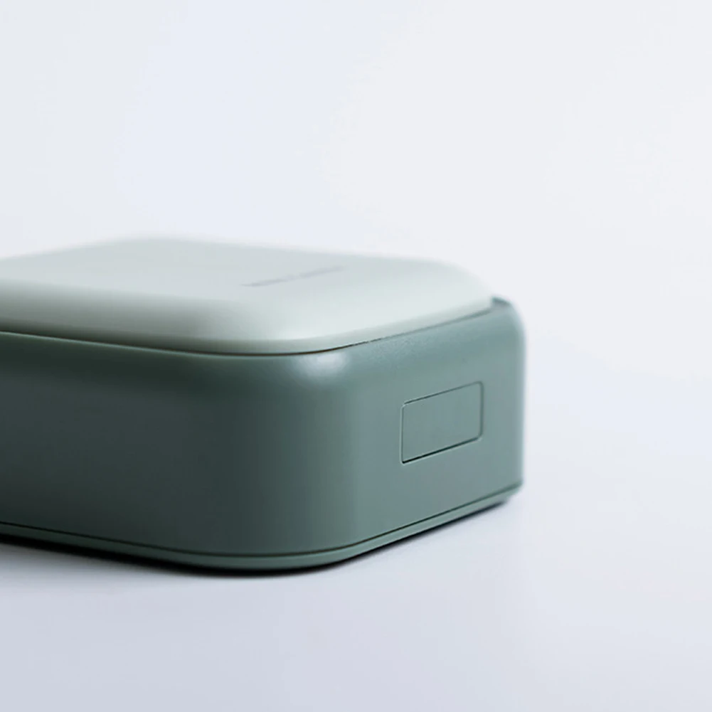 4-Compartment Portable Medicine Case Pill Tablet Storage Box Organizer Container Pill Case Splitters 
4-Compartment Portable Medicine Case Pill Tablet Storage Box Organizer Container Pill Case Splitters