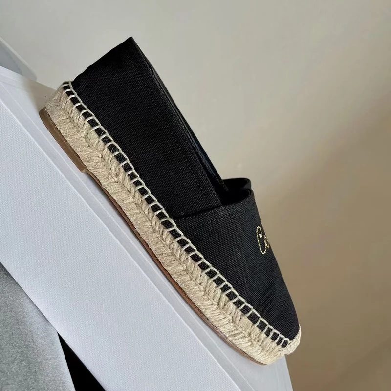 2021 lovestahl summer top quality women Linen patchwork ultra-soft sheepskin flat fisherman shoes with striped grey loafers
2021 lovestahl summer top quality women Linen patchwork ultra-soft sheepskin flat fisherman shoes with striped grey loafers