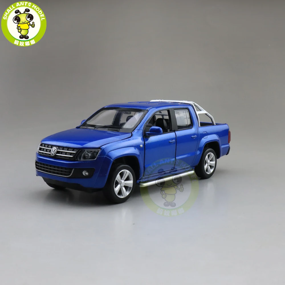 1/30 Caipo AMAROK Pickup Truck Diecast Model CAR Toys for kids Pull back Music Light Boy girl Gifts
1/30 Caipo AMAROK Pickup Truck Diecast Model CAR Toys for kids Pull back Music Light Boy girl Gifts