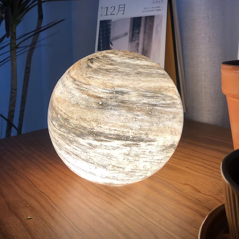 Planet Desk Lamp Creative Nordic Style Simple Birthday Gift Bedside Bedroom Table Lampara De Noche Dormitorio Home Decoration
Planet Desk Lamp Creative Nordic Style Simple Birthday Gift Bedside Bedroom Table Lampara De Noche Dormitorio Home Decoration