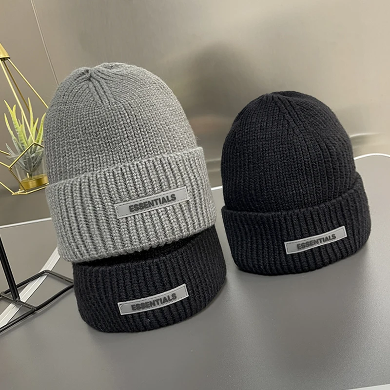 2021FW Essentials Cap Men's and Women's Beanie Props Costume Unisex Gifts Christmas Winter Leisure Warm Thick Knit Hat 
2021FW Essentials Cap Men's and Women's Beanie Props Costume Unisex Gifts Christmas Winter Leisure Warm Thick Knit Hat