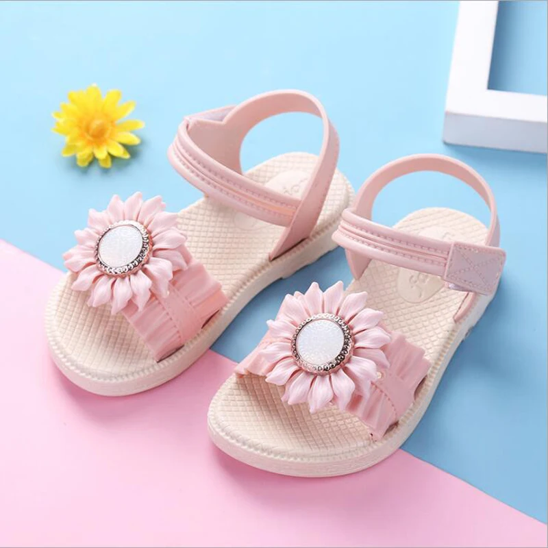 Summer Girls Sandals Fashion Flower Kids Girls Princess Shoes Breathable Anti-Slip Children Beach Sandals Baby Shoes Size 25-38 
Summer Girls Sandals Fashion Flower Kids Girls Princess Shoes Breathable Anti-Slip Children Beach Sandals Baby Shoes Size 25-38