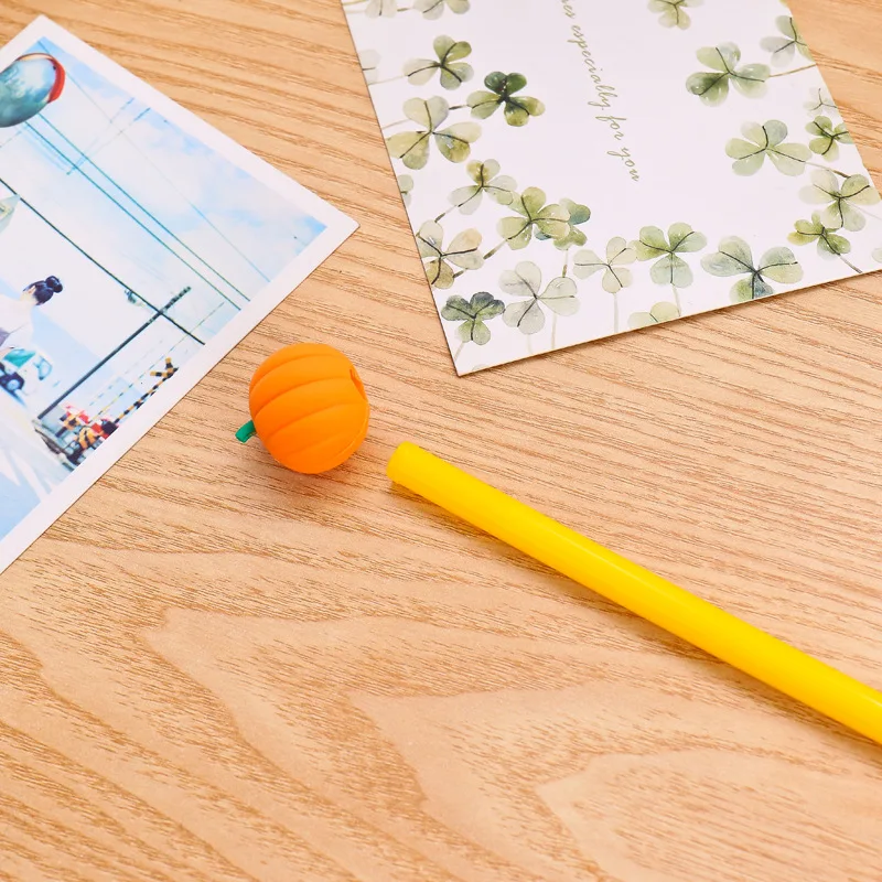 Coloffice Cute Cartoon Creative Gel Pen Halloween Gift Pumpkin Vegetable Gel Pen Black Ink Pen Student Stationery 0.38mm,1 PC
Coloffice Cute Cartoon Creative Gel Pen Halloween Gift Pumpkin Vegetable Gel Pen Black Ink Pen Student Stationery 0.38mm,1 PC