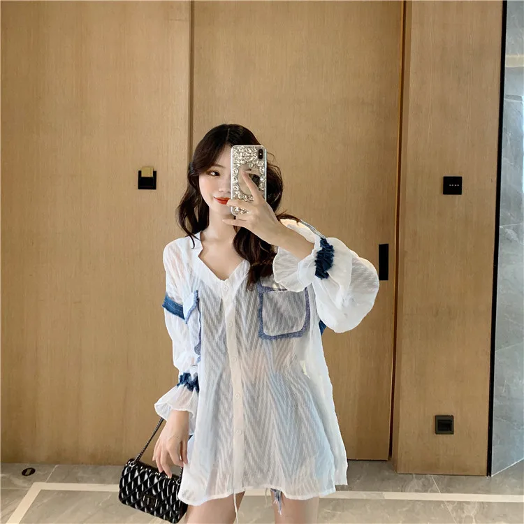 Designer Fashion Brand Streetwear Autumn Women Blouses Korean Loose V-neck Tops Long Sleeve Shrits Blusas Mujer De Moda New
Designer Fashion Brand Streetwear Autumn Women Blouses Korean Loose V-neck Tops Long Sleeve Shrits Blusas Mujer De Moda New