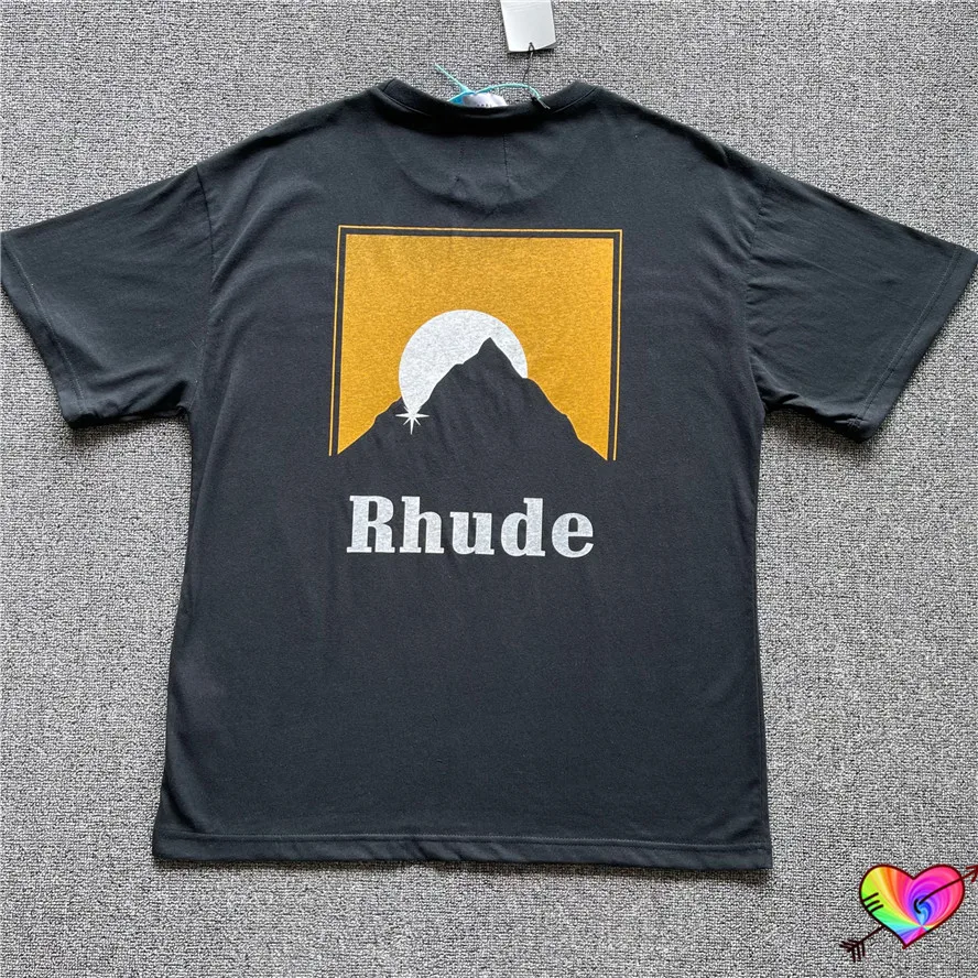 Orange Logo RHUDE Tee Men Women 1:1 Quality Double Graphic Rhude MOONLIGHT T shirt Oversize Tops High Street Short Sleeve
Orange Logo RHUDE Tee Men Women 1:1 Quality Double Graphic Rhude MOONLIGHT T shirt Oversize Tops High Street Short Sleeve