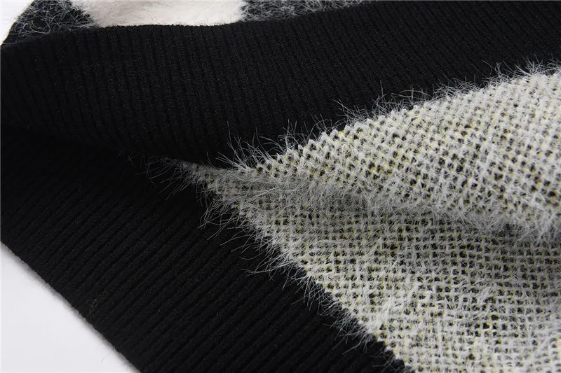 2020 Mohair Pullover Short Sweater for Autumn and Winter New Women V-neck Knitted Vest
2020 Mohair Pullover Short Sweater for Autumn and Winter New Women V-neck Knitted Vest