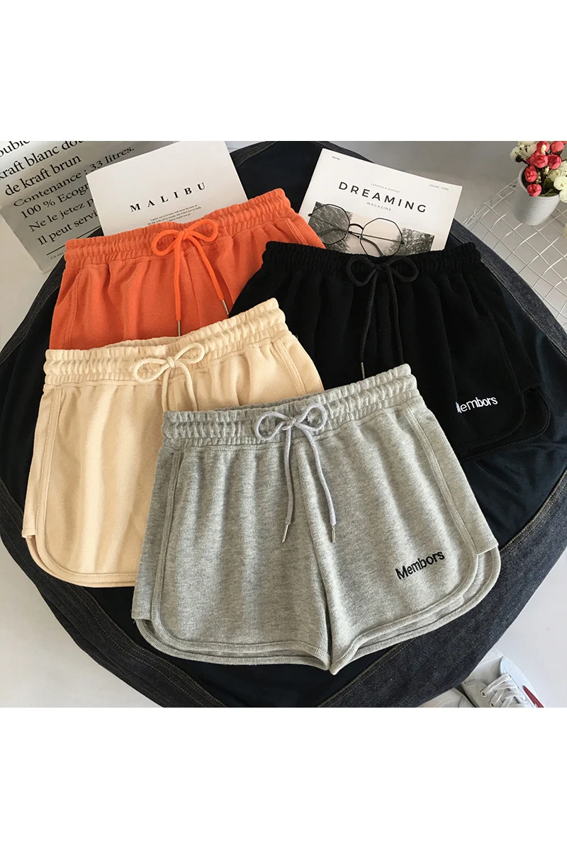 Spring and Summer Cotton Elastic Waist Wide Leg grey versatile casual sports shorts for women
Spring and Summer Cotton Elastic Waist Wide Leg grey versatile casual sports shorts for women