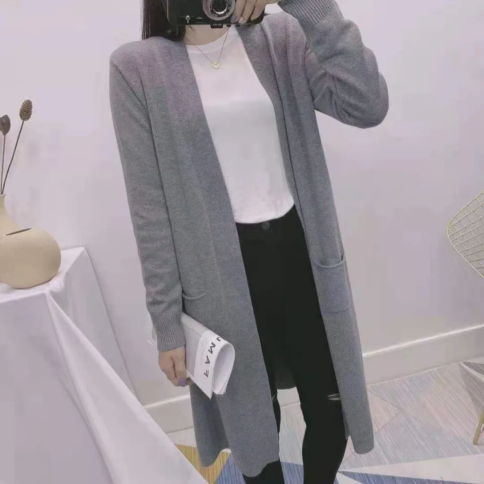Solid Color Long Cardigan Sweater V-neck Pocket Office Lady Outside Spring Autumn Loose Over Knee Shirt Versatile Thin Style
Solid Color Long Cardigan Sweater V-neck Pocket Office Lady Outside Spring Autumn Loose Over Knee Shirt Versatile Thin Style
