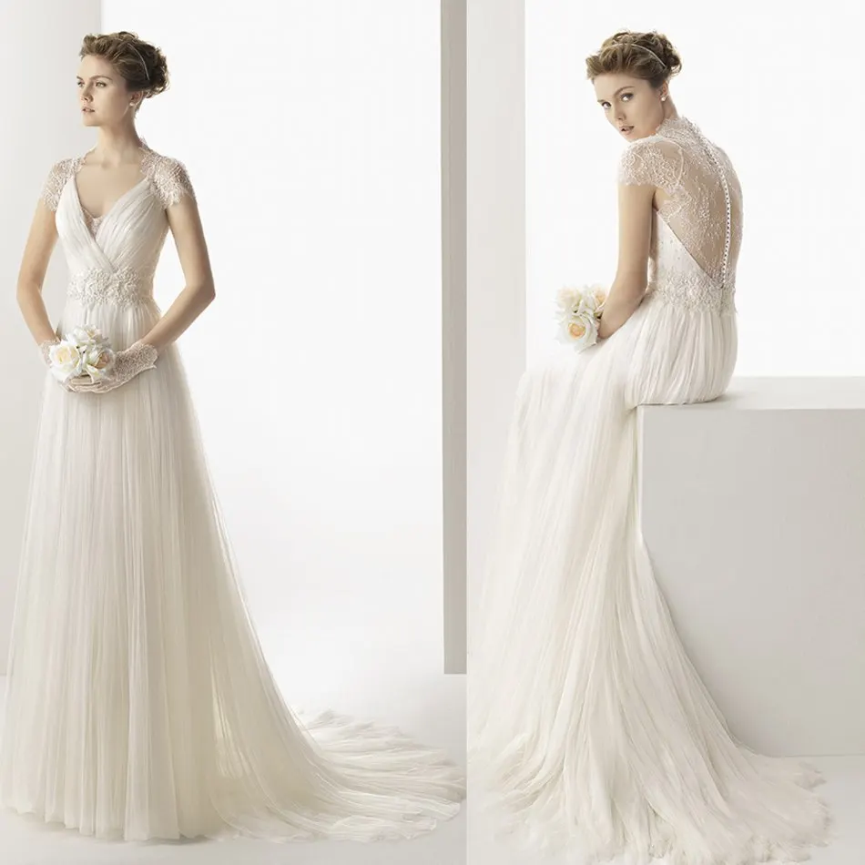 Chic See Through Back Beach Short Sleeves Bead Lace V-Neck bridal Gown Vestido De Noiva Praia 2018 mother of the bride dresses
Chic See Through Back Beach Short Sleeves Bead Lace V-Neck bridal Gown Vestido De Noiva Praia 2018 mother of the bride dresses
