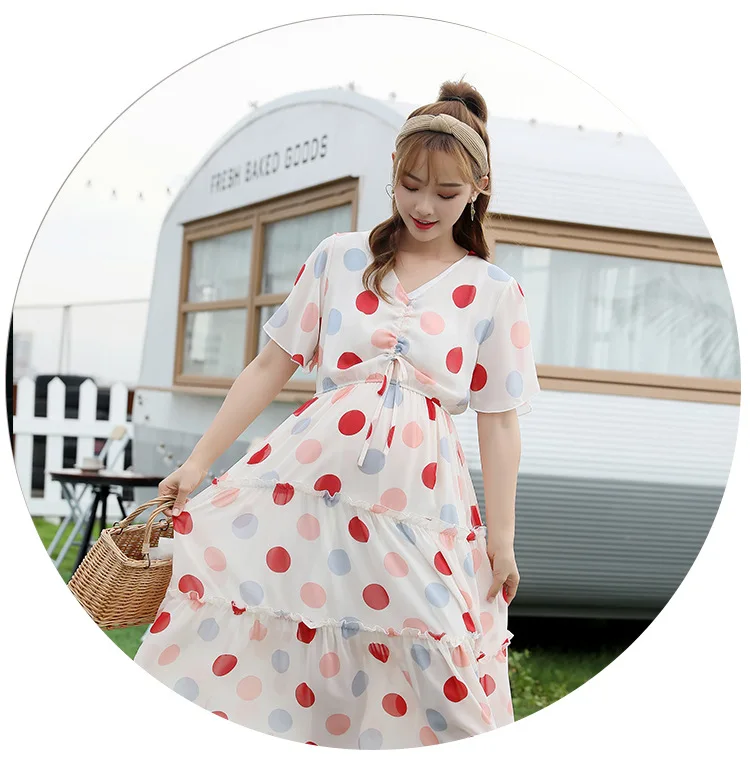 Explosion models summer new pregnant women fresh wave point fairy chiffon V-neck tide mom cake maternity dress dress 
Explosion models summer new pregnant women fresh wave point fairy chiffon V-neck tide mom cake maternity dress dress