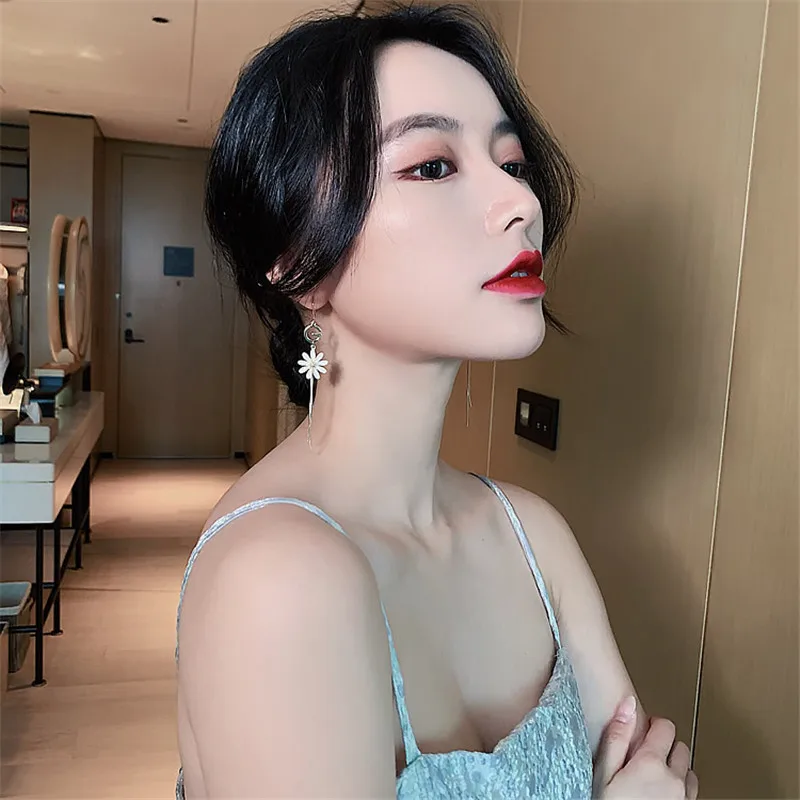 Luxury Letter G Link Chain Dangle Earrings Imitation Pearl Crystal Alphabet Brand Ear Studs Bar Long Thread Earring for Women
Luxury Letter G Link Chain Dangle Earrings Imitation Pearl Crystal Alphabet Brand Ear Studs Bar Long Thread Earring for Women