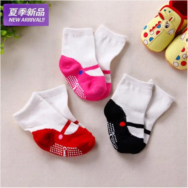 Детские Балетные Нескользящие хлопковые носки для новорожденных, для танцев, на осень и весну, нескользящие носки-тапочки для маленьких дев...
Детские Балетные Нескользящие хлопковые носки для новорожденных, для танцев, на осень и весну, нескользящие носки-тапочки для маленьких дев...
