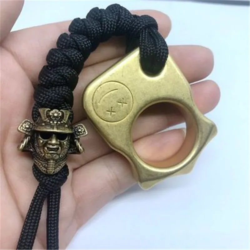 Outdoor Survival Self-Defense EDC Tactical Tool Multifunctional Brass Ring Pendant Window Breaker Single Finger Buckle
Outdoor Survival Self-Defense EDC Tactical Tool Multifunctional Brass Ring Pendant Window Breaker Single Finger Buckle