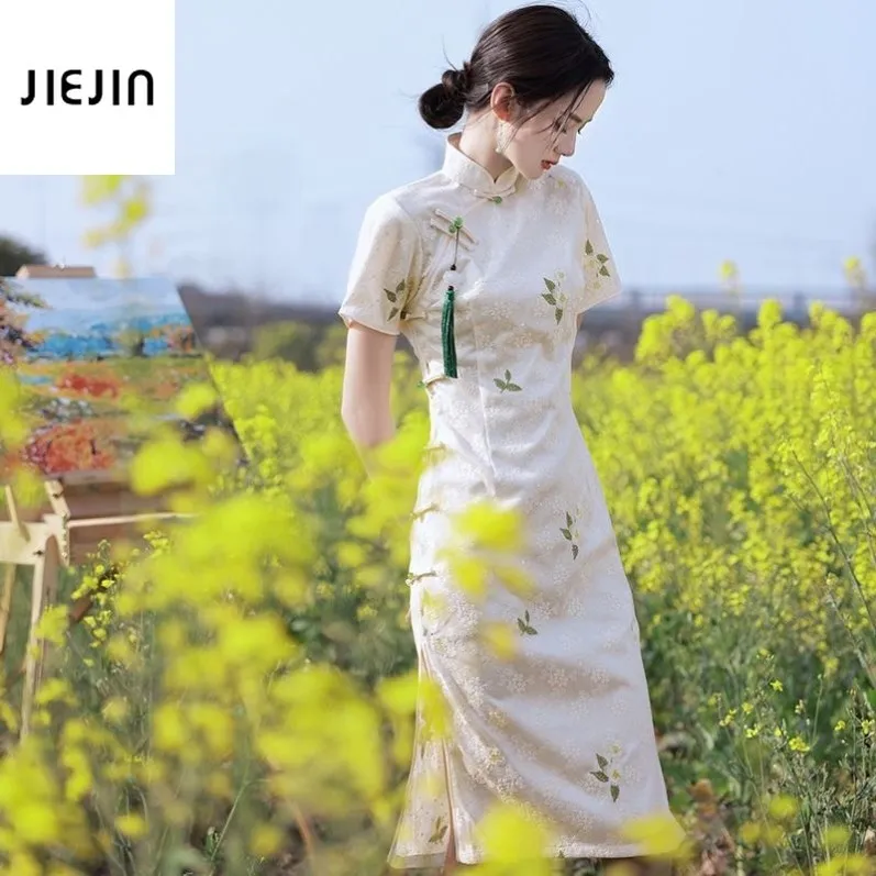 Lace Cheongsam Slim Young Girl Student Catwalk Dresses Improved Mid-Length Cheongsam Fairy Dress Sexy Everyday Wear Qipao Dress
Lace Cheongsam Slim Young Girl Student Catwalk Dresses Improved Mid-Length Cheongsam Fairy Dress Sexy Everyday Wear Qipao Dress