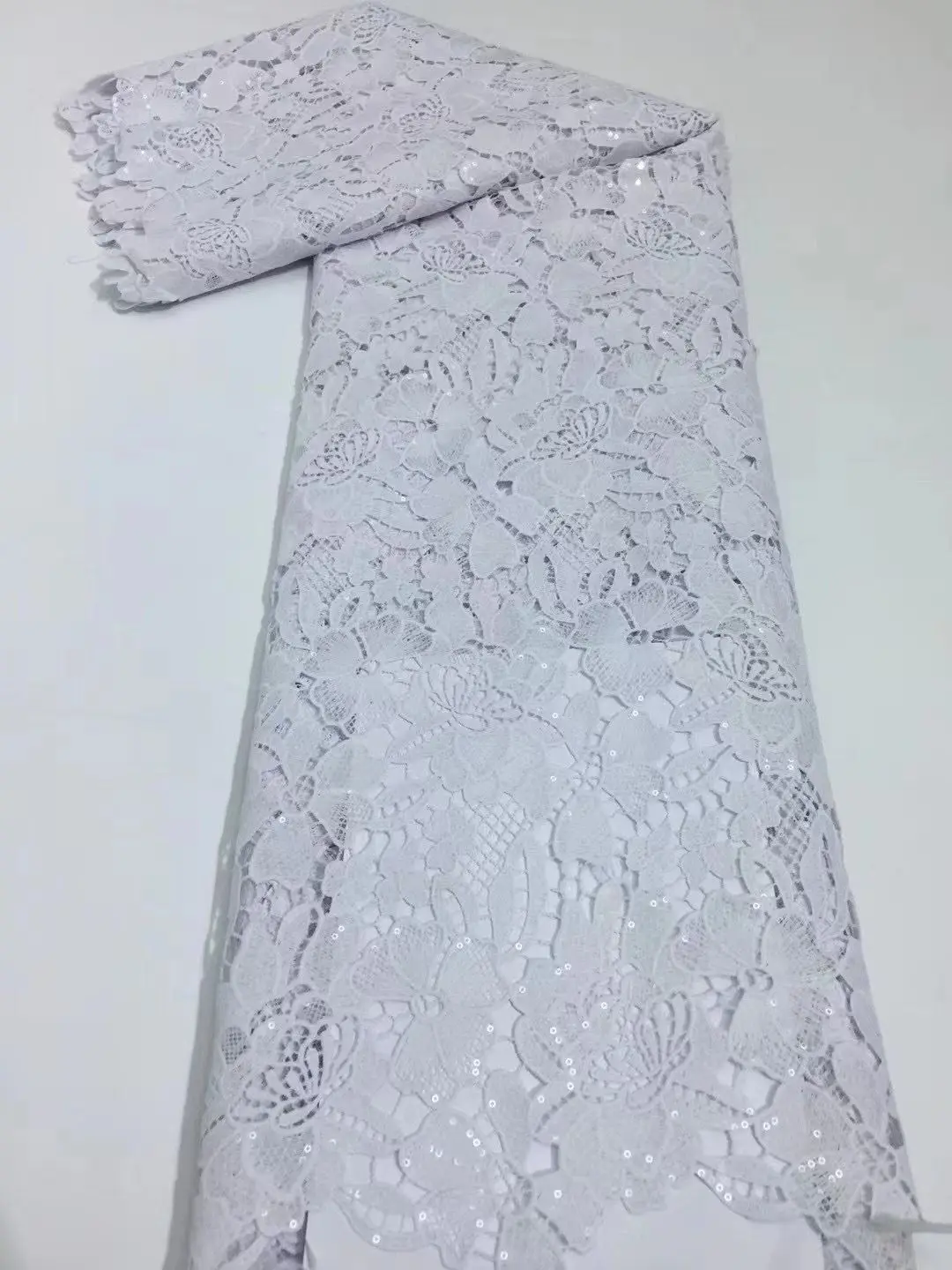 Pure White Guipure Lace Soft Skin Friendly African Eembroidery Cord Fabric Nigerian for Party Dress
Pure White Guipure Lace Soft Skin Friendly African Eembroidery Cord Fabric Nigerian for Party Dress