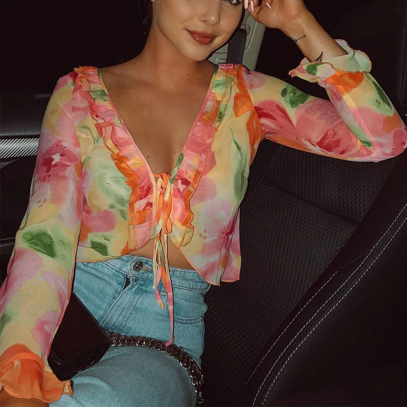 2021 Summer Ladies Bandage Beach Casual Sexy T-shirt Printed Long Sleeve T-shirt Ladies Ruffle Printed Top
2021 Summer Ladies Bandage Beach Casual Sexy T-shirt Printed Long Sleeve T-shirt Ladies Ruffle Printed Top