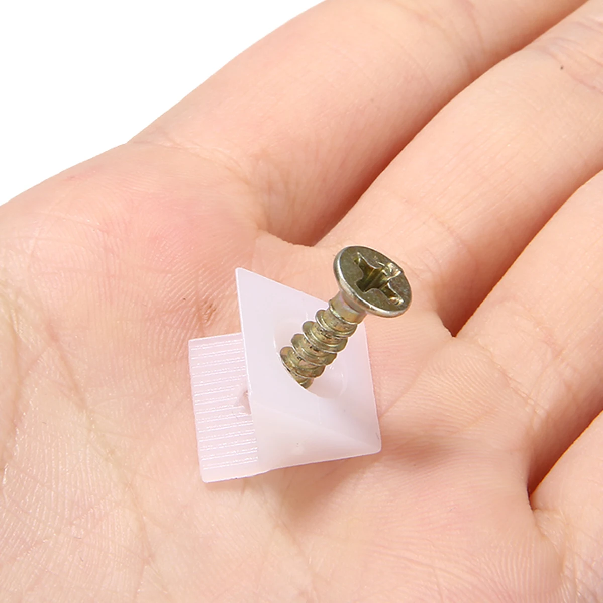 50pcs Drawer Wedges Angle Plastic Corner Brackets Block for Repair Fixing Wedges Furniture Back Panels
50pcs Drawer Wedges Angle Plastic Corner Brackets Block for Repair Fixing Wedges Furniture Back Panels