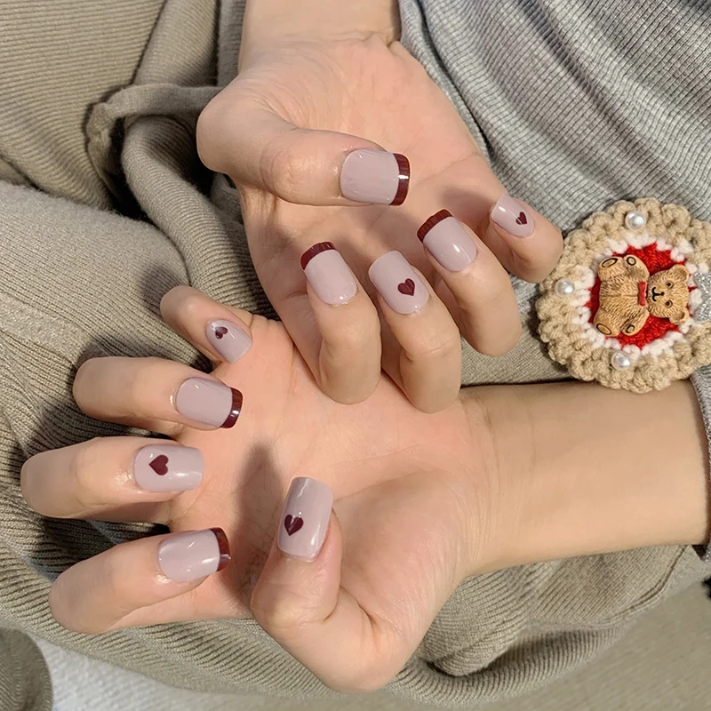 24pcs French Heart Shape Wear Short Paragraph Fashion Manicure Patch False Nails Save Time Wearable Nail Patch Nail Art Tool
24pcs French Heart Shape Wear Short Paragraph Fashion Manicure Patch False Nails Save Time Wearable Nail Patch Nail Art Tool