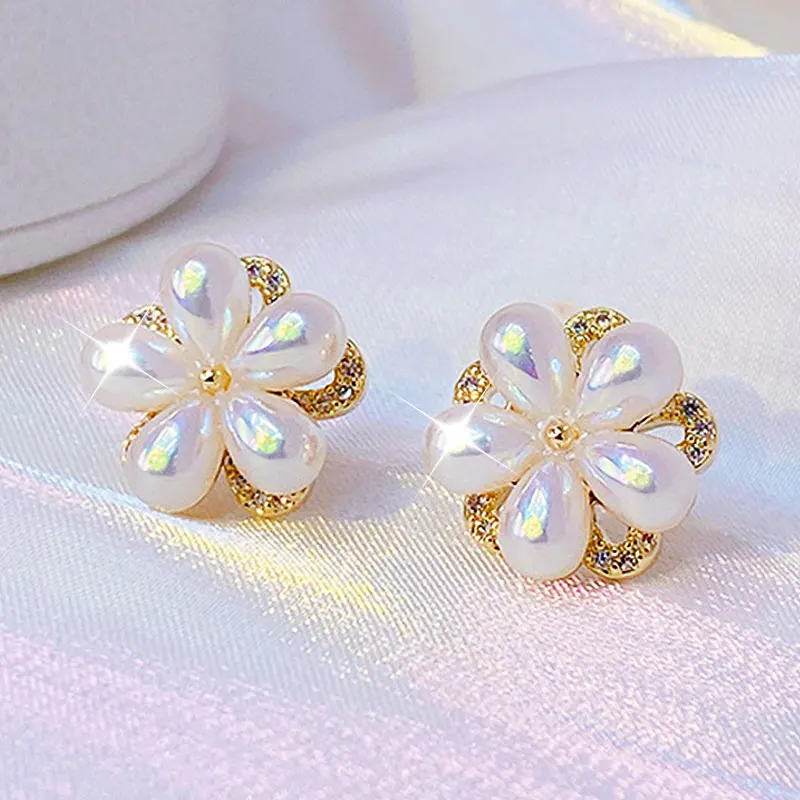 Exquisite Small Flowelry Bling Cute Earring Sweet Rotatable Elegant for Women Tiny Delicate Charm Earring Luxury Bijous Gift
Exquisite Small Flowelry Bling Cute Earring Sweet Rotatable Elegant for Women Tiny Delicate Charm Earring Luxury Bijous Gift