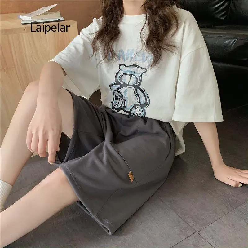 2021 New Korean Style Sports Gym Shorts Women's Summer Thin Loose Casual Straight Street Wear
2021 New Korean Style Sports Gym Shorts Women's Summer Thin Loose Casual Straight Street Wear