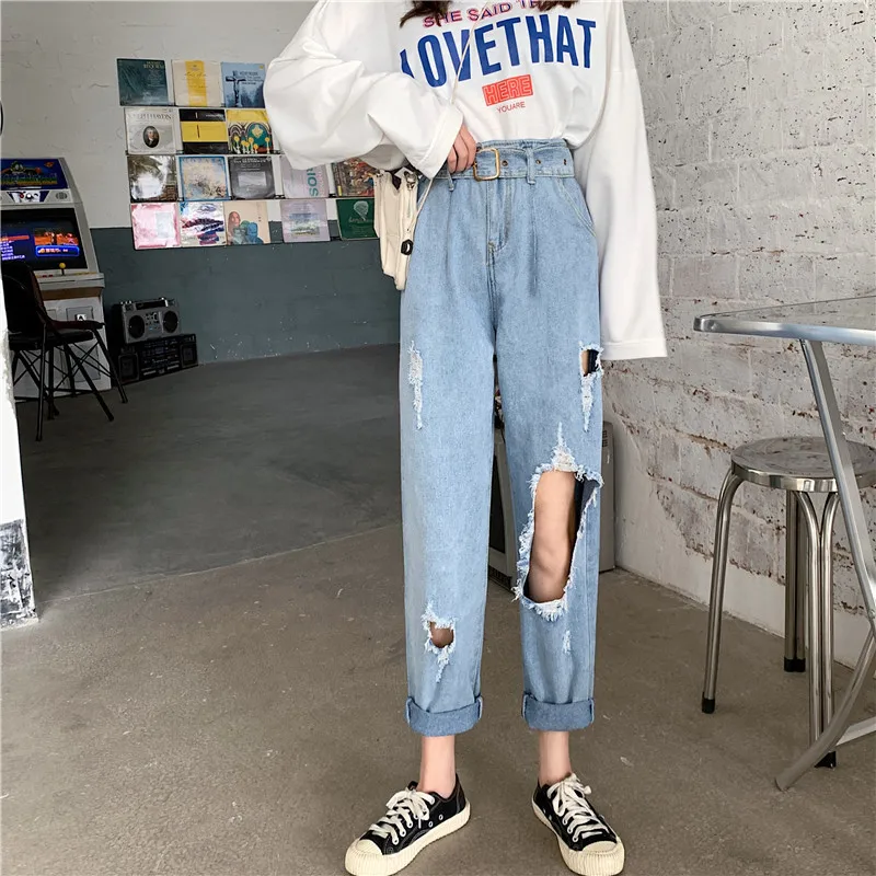 Ripped jeans women 2021 new slim and versatile harem pants Korean loose trousers straight-leg pants 
Ripped jeans women 2021 new slim and versatile harem pants Korean loose trousers straight-leg pants