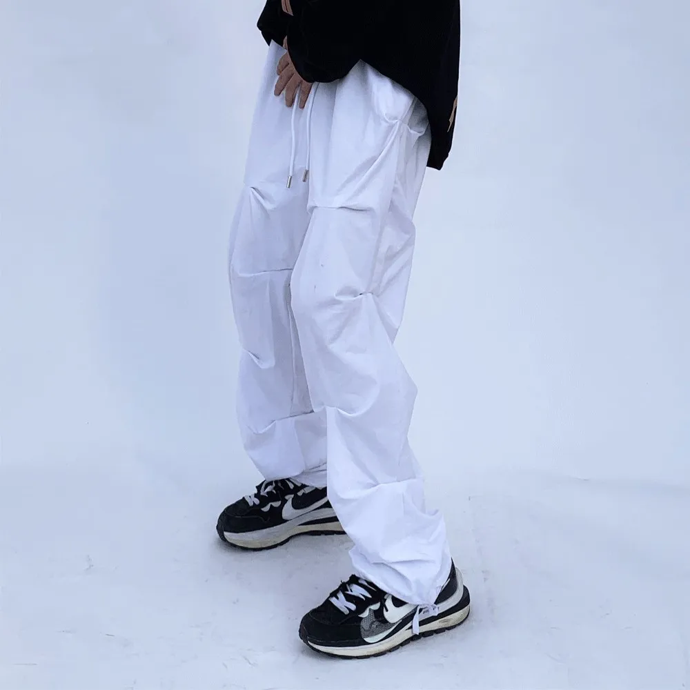 Men Niche Fold Decoration Streetwear Vintage Loose Casual Straight Pants Male Japan Harajuku Korean Style Trousers Man Sweatpant
Men Niche Fold Decoration Streetwear Vintage Loose Casual Straight Pants Male Japan Harajuku Korean Style Trousers Man Sweatpant