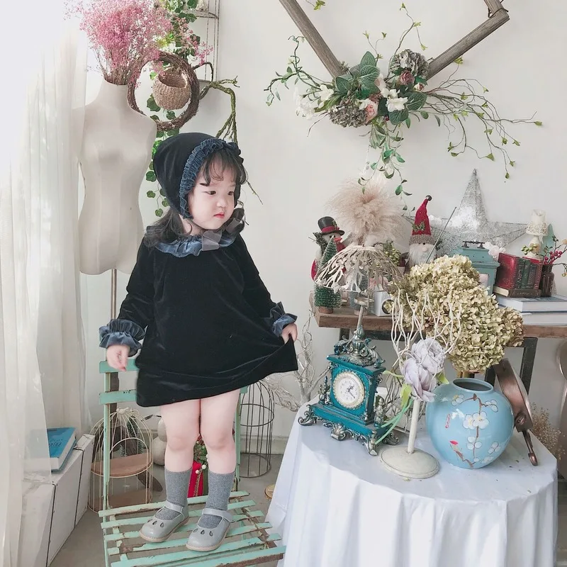 winter Spanish Children Clothing Girls Lotus Leaf Pleated Collar Velvet Retro Dress Toddler Girl Christmas Outfits Kids Clothes
winter Spanish Children Clothing Girls Lotus Leaf Pleated Collar Velvet Retro Dress Toddler Girl Christmas Outfits Kids Clothes
