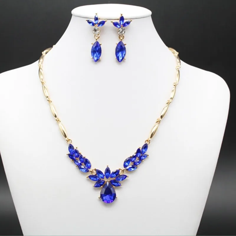 Комплект модных африканских ювелирных украшений комплекты ожерелье с фиолетовыми стразами серьги ювелирные изделия с кристаллами вечерни...
Комплект модных африканских ювелирных украшений комплекты ожерелье с фиолетовыми стразами серьги ювелирные изделия с кристаллами вечерни...