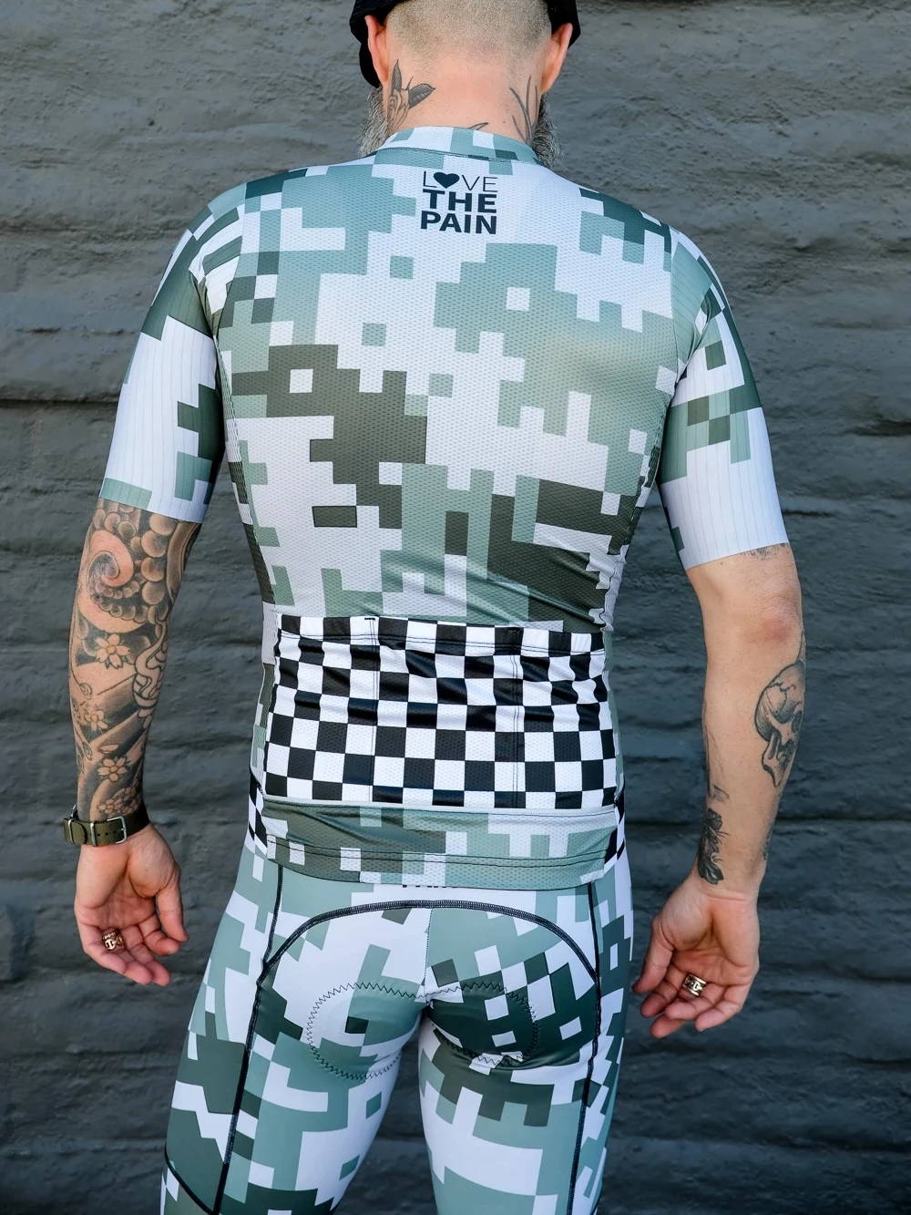 2021 LOVE THE PAIN Cycling Jersey Set Men's Military Fans Summer Quick Dry MTB Shorts Clothing Sport Suit Fietskleding Heren
2021 LOVE THE PAIN Cycling Jersey Set Men's Military Fans Summer Quick Dry MTB Shorts Clothing Sport Suit Fietskleding Heren