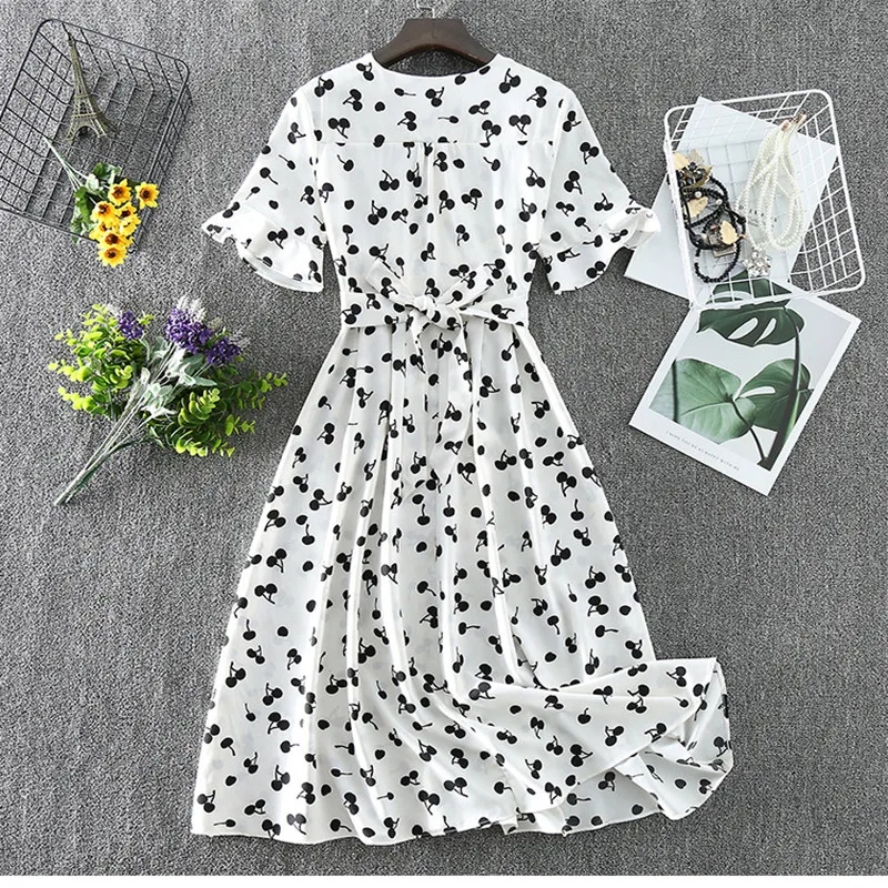 Plus Size Vintage Love Heart Print V Neck Bandage Dress 2020 Summer Midi Party Women High Waist Vestido Sundress Elegant Dresse
Plus Size Vintage Love Heart Print V Neck Bandage Dress 2020 Summer Midi Party Women High Waist Vestido Sundress Elegant Dresse
